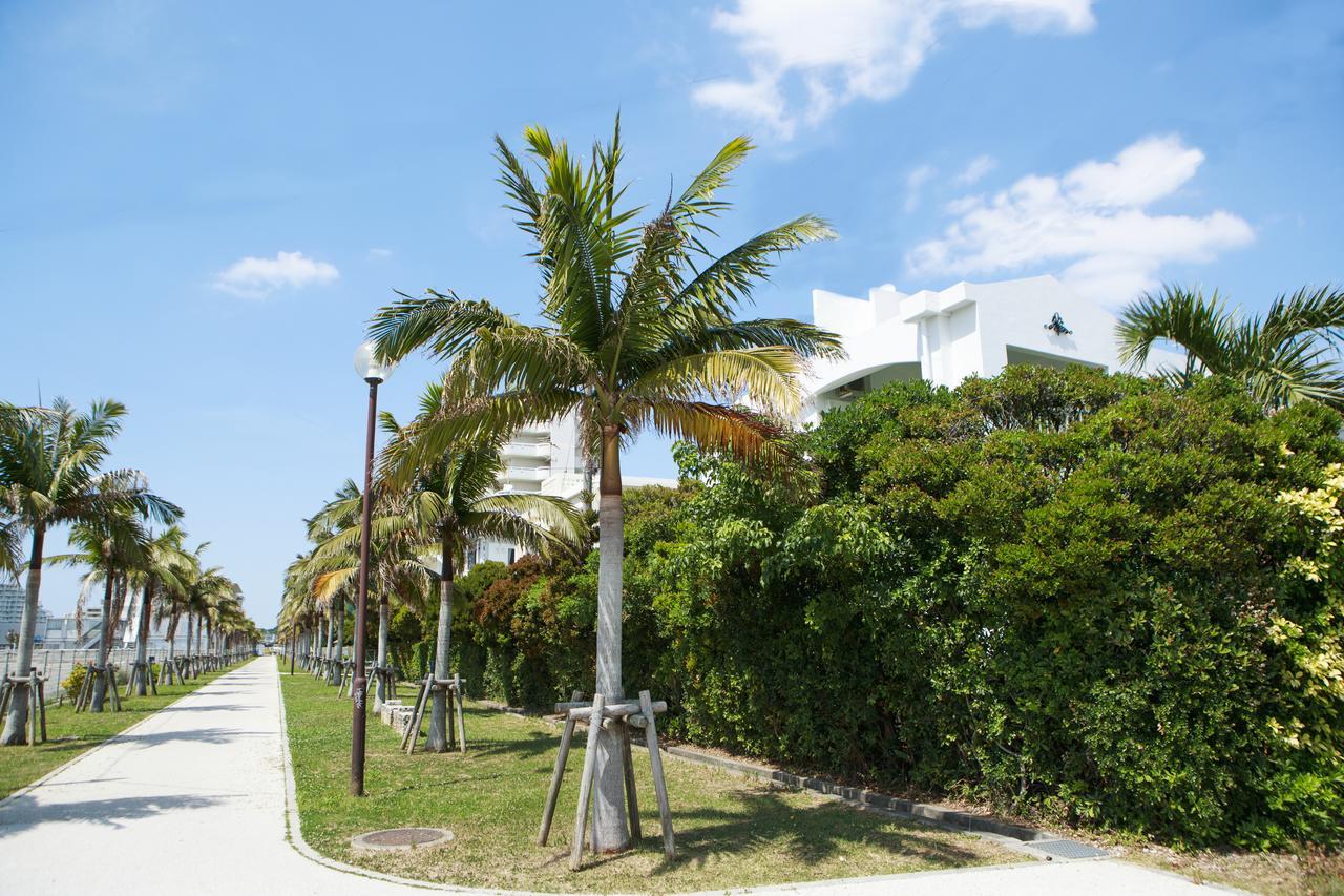 Mihama Beach House Villa Chatan Exterior photo