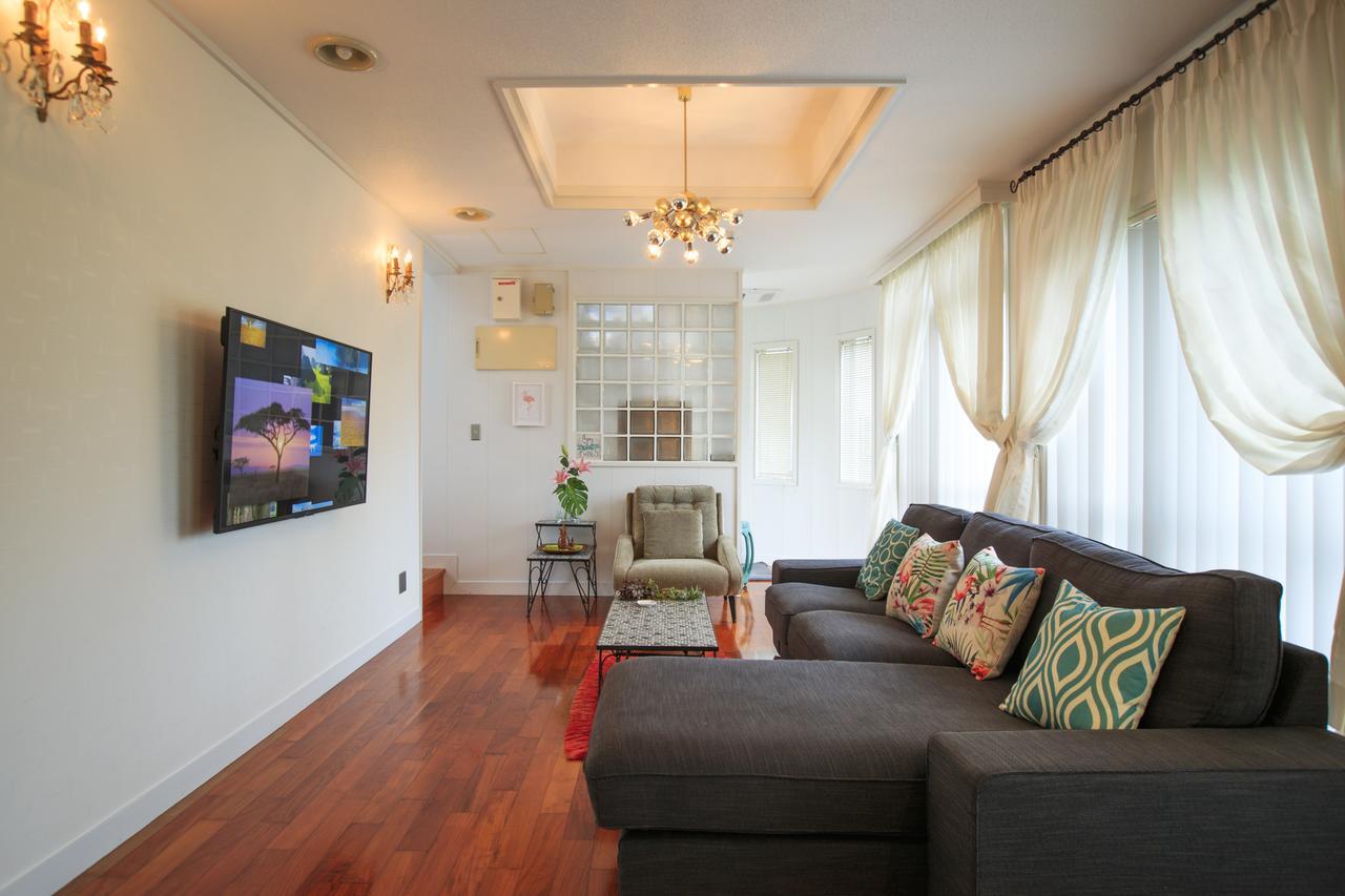 Mihama Beach House Villa Chatan Exterior photo