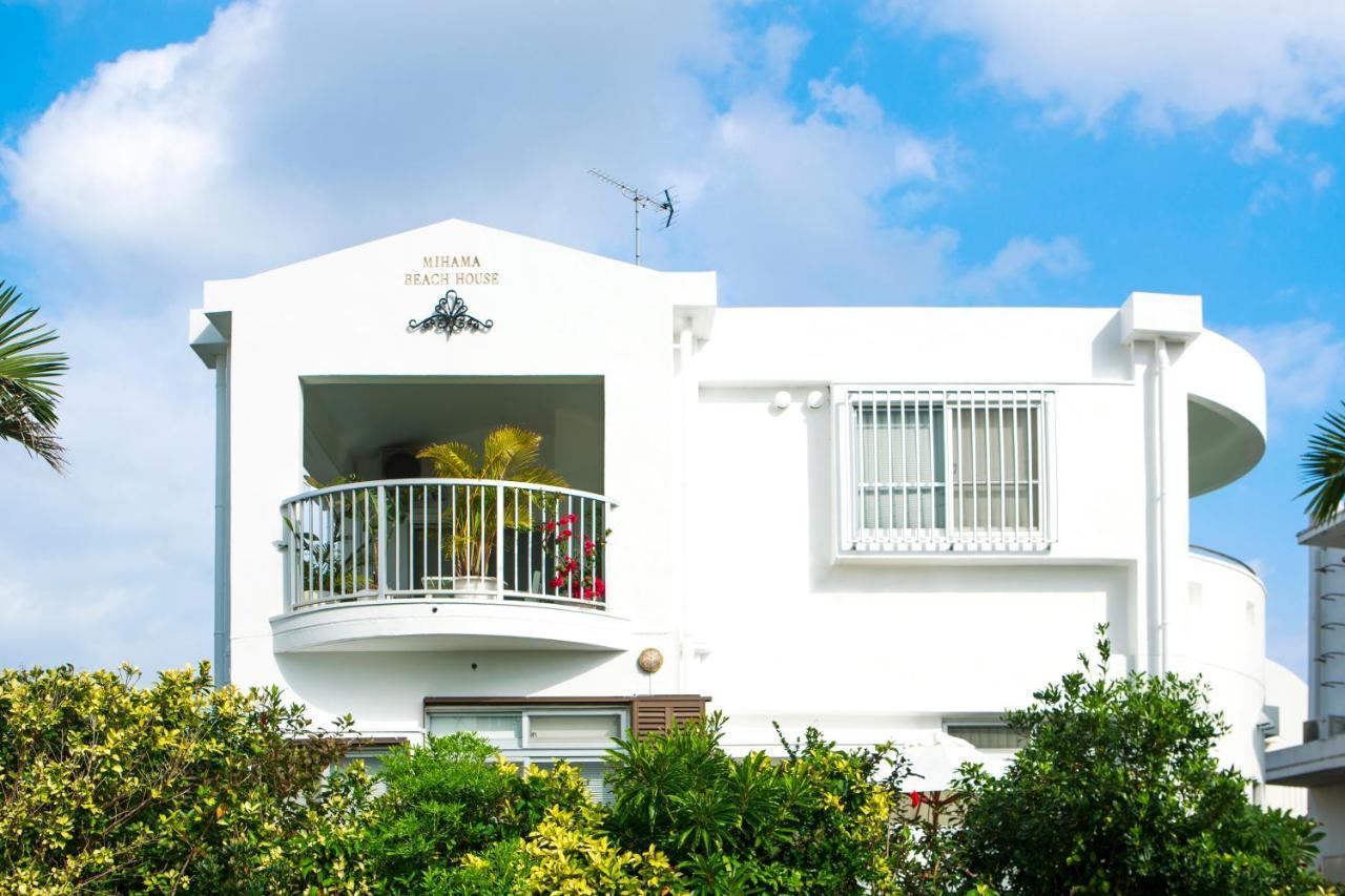 Mihama Beach House Villa Chatan Exterior photo